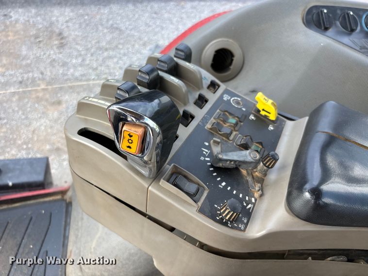 image for item DT0188 2001 Case IH MX240 Magnum MFWD tractor