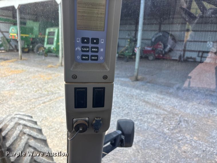 image for item DT0188 2001 Case IH MX240 Magnum MFWD tractor