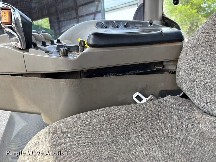 image for item DT0188 2001 Case IH MX240 Magnum MFWD tractor