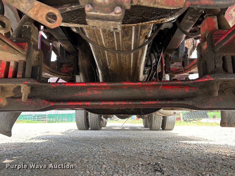 image for item DT0189 1987 Peterbilt 379 semi truck