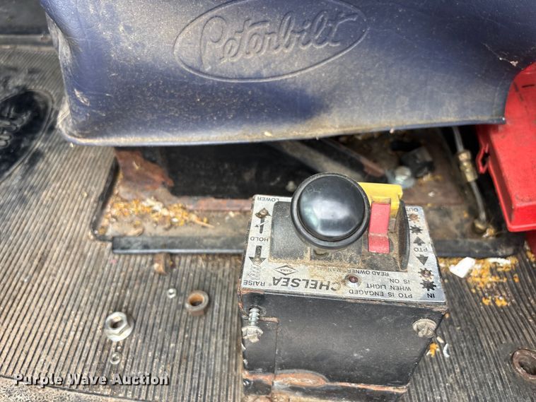 image for item DT0189 1987 Peterbilt 379 semi truck