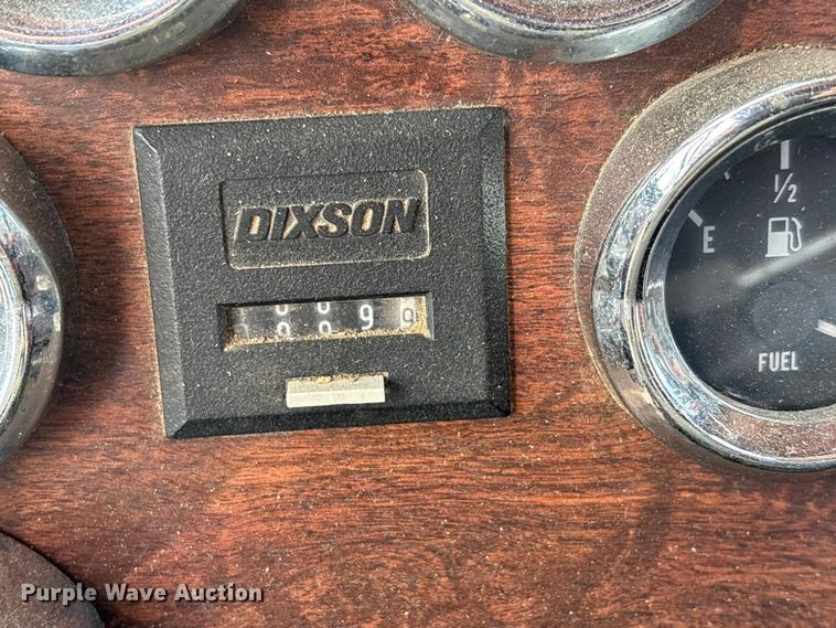 image for item DT0189 1987 Peterbilt 379 semi truck