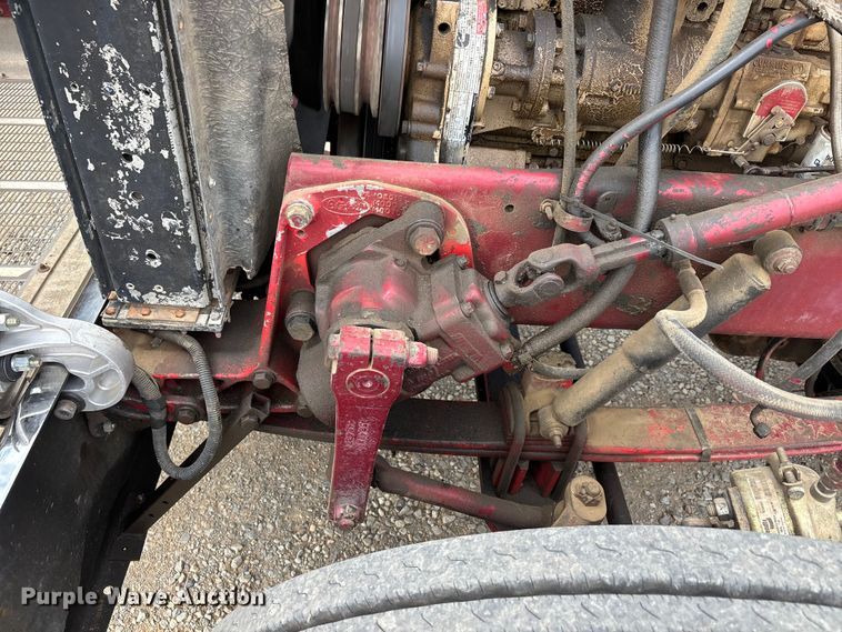 image for item DT0189 1987 Peterbilt 379 semi truck