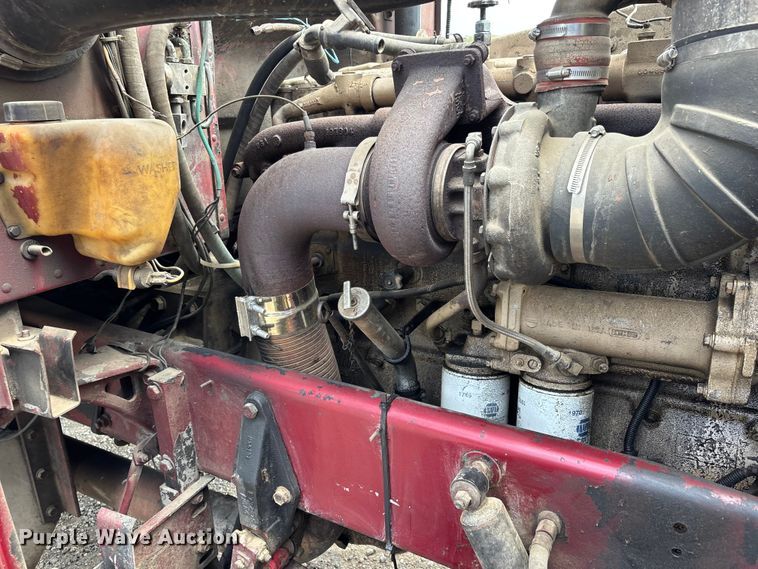 image for item DT0189 1987 Peterbilt 379 semi truck