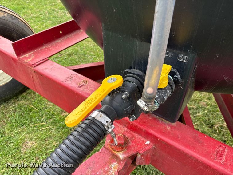 image for item DT0194 2023 Ace Roto-Mold tank trailer