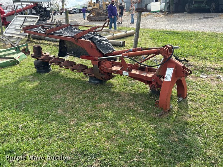 image for item DT0195 New Holland 616 disc mower