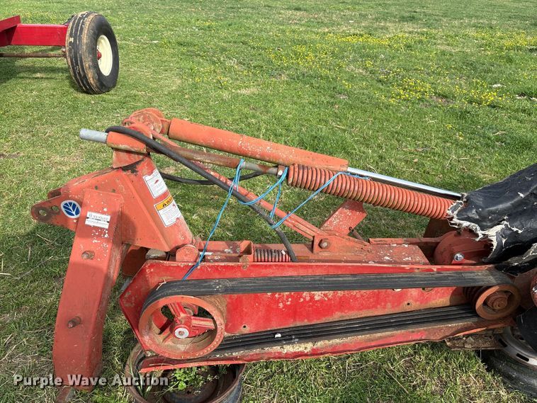 image for item DT0195 New Holland 616 disc mower