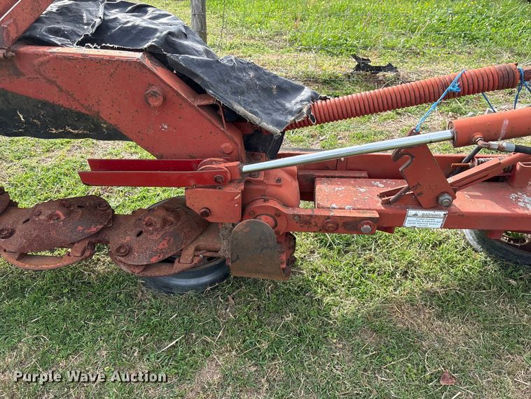 image for item DT0195 New Holland 616 disc mower