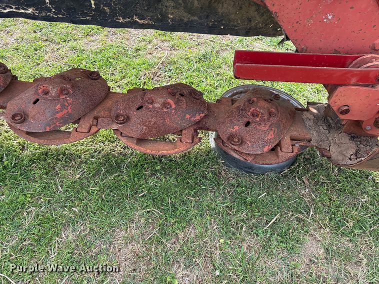 image for item DT0195 New Holland 616 disc mower