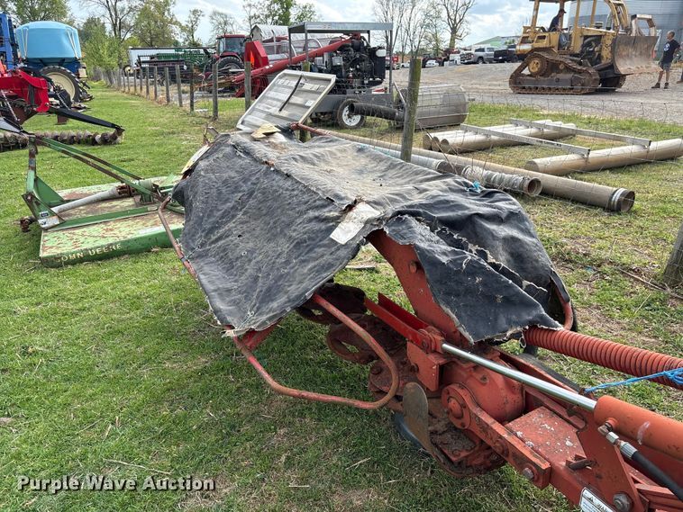 image for item DT0195 New Holland 616 disc mower