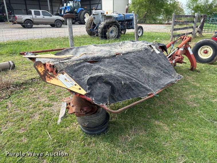 image for item DT0195 New Holland 616 disc mower