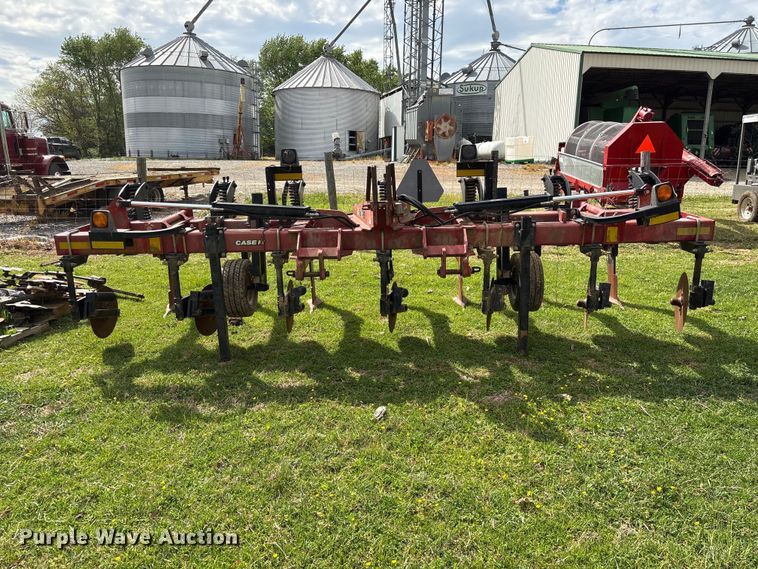 image for item DT0197 2004 Case 2500 ripper