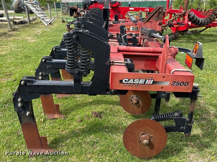 image for item DT0197 2004 Case 2500 ripper