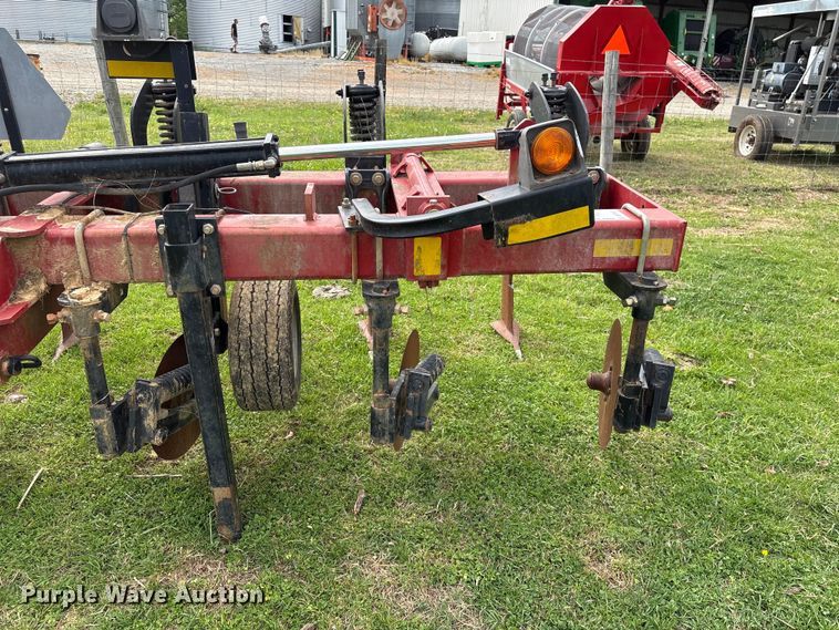 image for item DT0197 2004 Case 2500 ripper