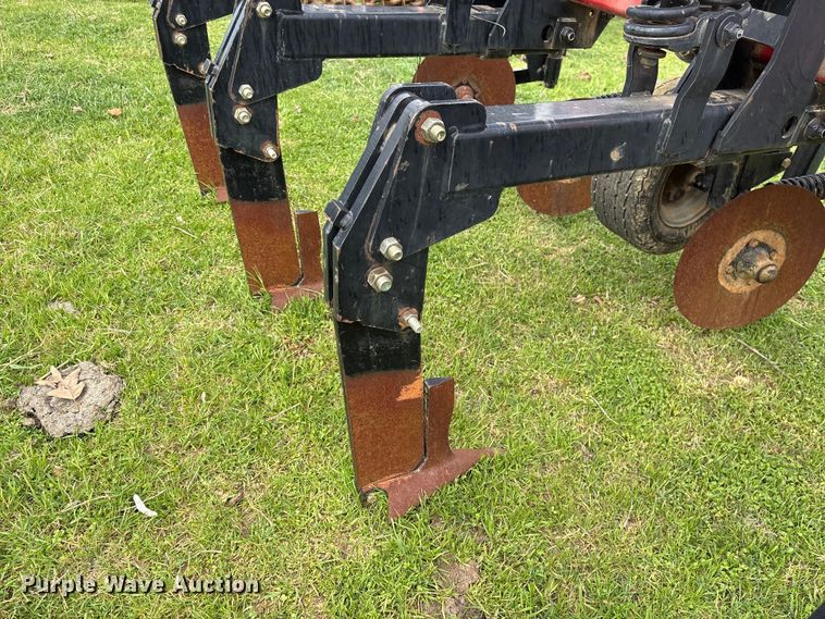 image for item DT0197 2004 Case 2500 ripper