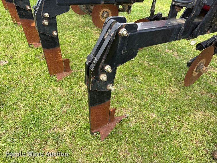 image for item DT0197 2004 Case 2500 ripper