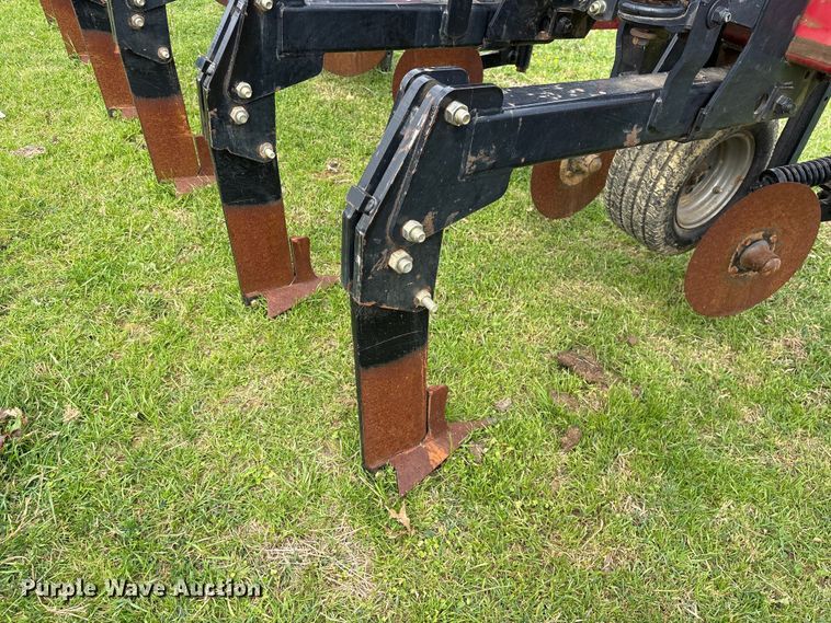 image for item DT0197 2004 Case 2500 ripper