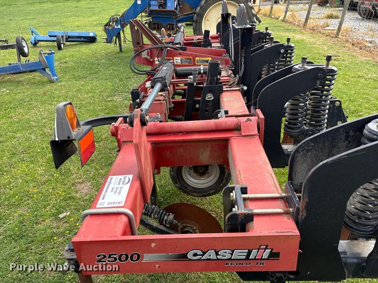 image for item DT0197 2004 Case 2500 ripper