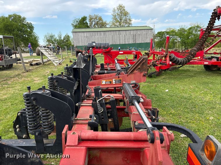 image for item DT0197 2004 Case 2500 ripper