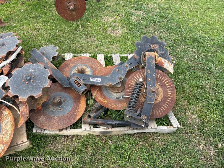 image for item DT0198 Thurston Manufacturing BLU-JET AT4610 liquid fertilizer applicator