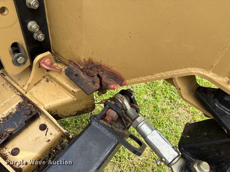 image for item DT0199 2019 Land Pride RC4715 batwing rotary mower