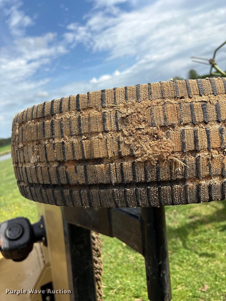 image for item DT0199 2019 Land Pride RC4715 batwing rotary mower