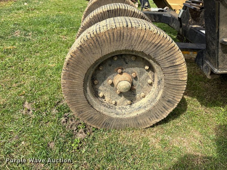 image for item DT0199 2019 Land Pride RC4715 batwing rotary mower