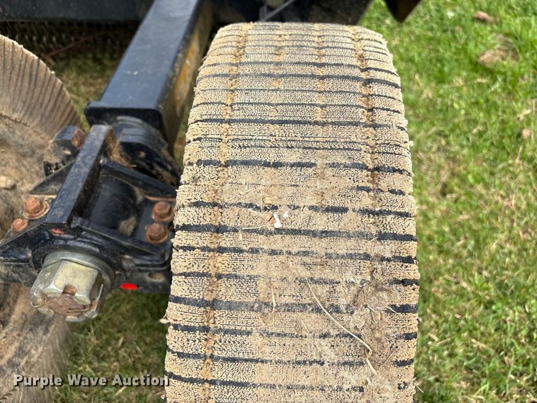 image for item DT0199 2019 Land Pride RC4715 batwing rotary mower