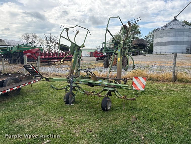 image for item DT0200 2002 Krone KW55 hay rake