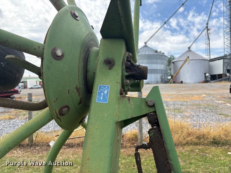 image for item DT0200 2002 Krone KW55 hay rake