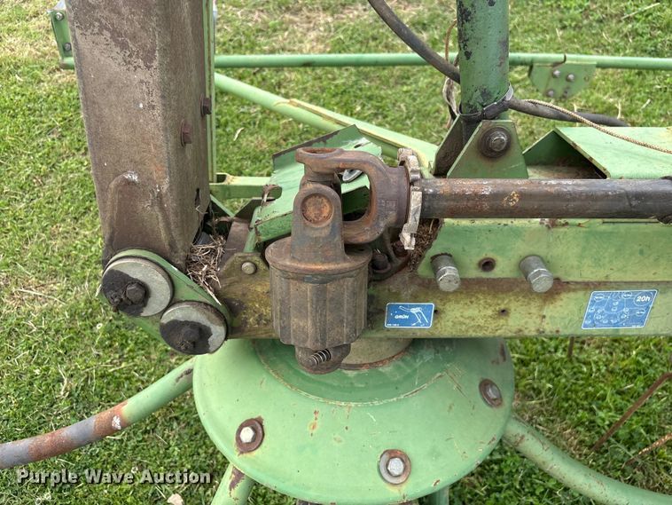 image for item DT0200 2002 Krone KW55 hay rake