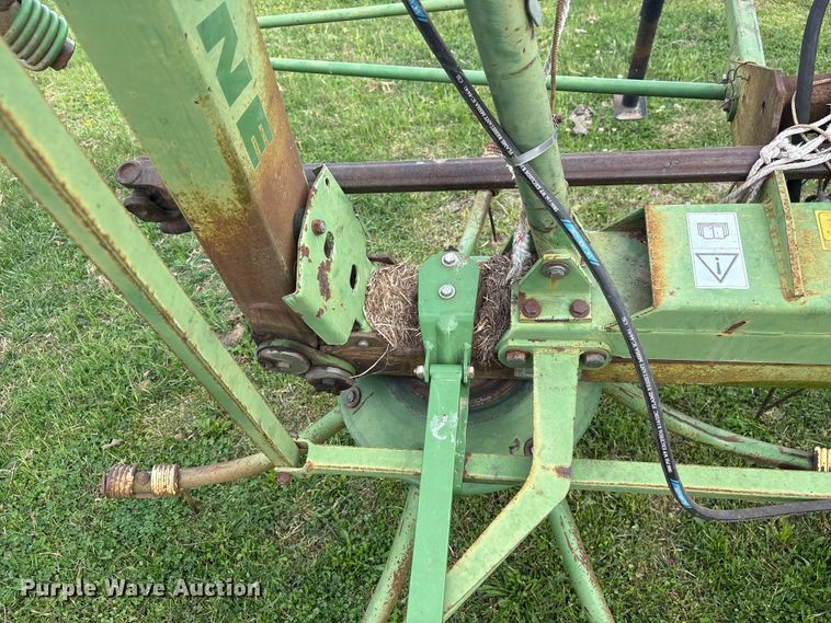 image for item DT0200 2002 Krone KW55 hay rake