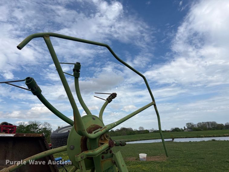 image for item DT0200 2002 Krone KW55 hay rake