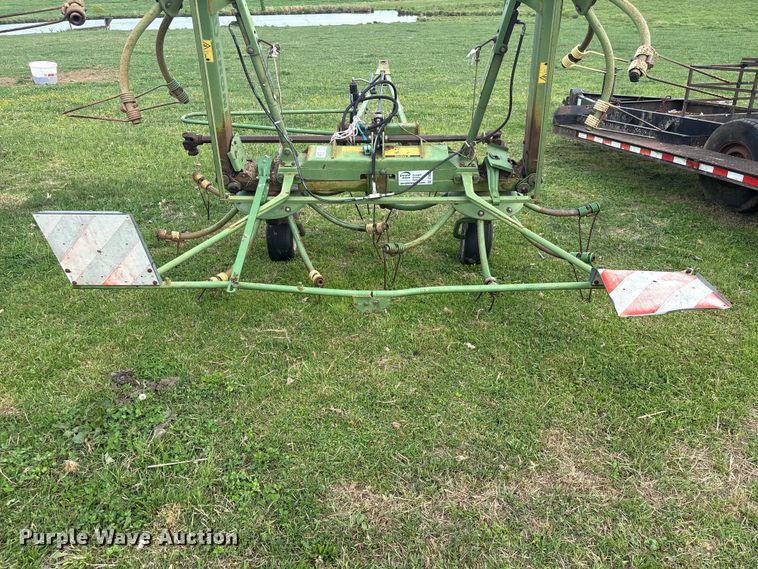image for item DT0200 2002 Krone KW55 hay rake