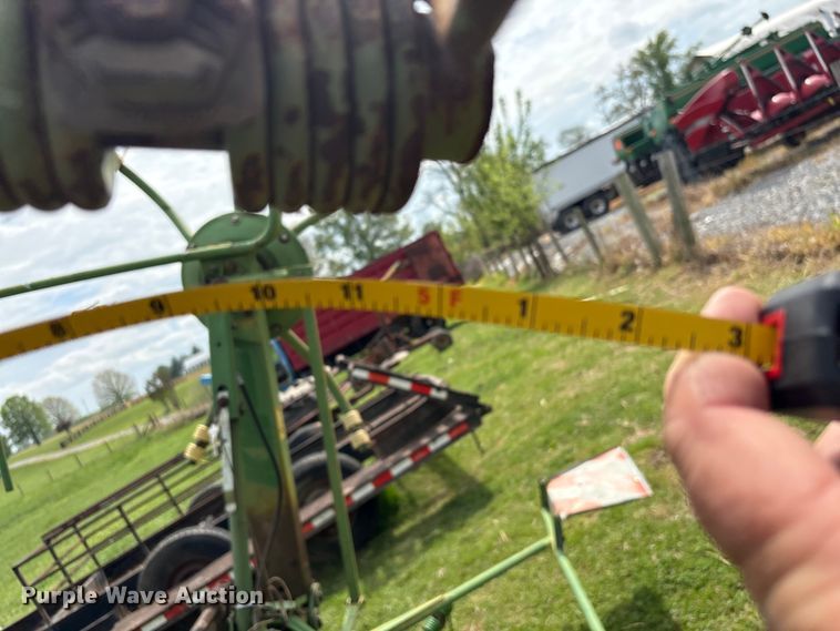 image for item DT0200 2002 Krone KW55 hay rake