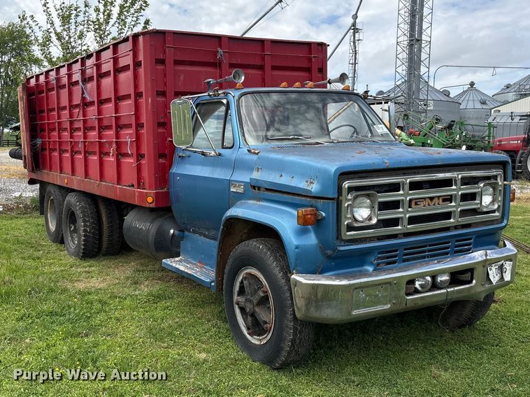 image for item DT0203 1974 GMC grain truck