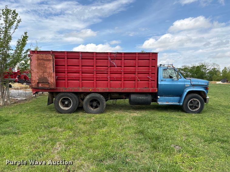 image for item DT0203 1974 GMC grain truck