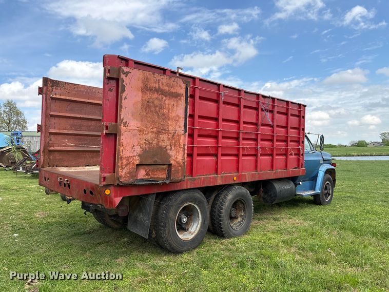 image for item DT0203 1974 GMC grain truck