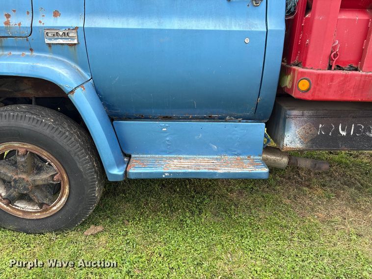 image for item DT0203 1974 GMC grain truck