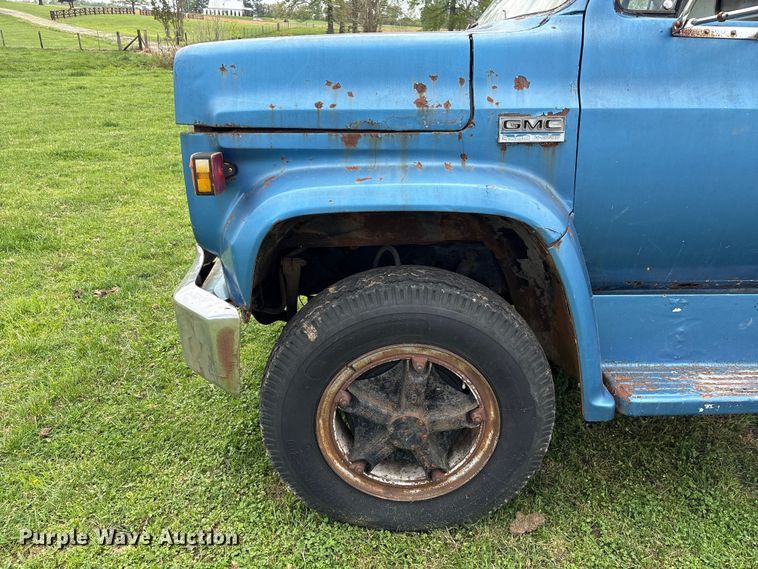 image for item DT0203 1974 GMC grain truck