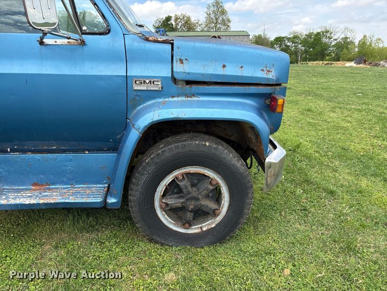 image for item DT0203 1974 GMC grain truck