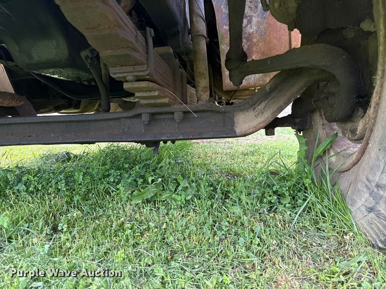 image for item DT0203 1974 GMC grain truck