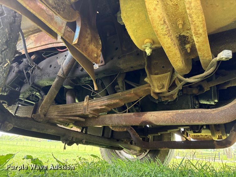 image for item DT0203 1974 GMC grain truck