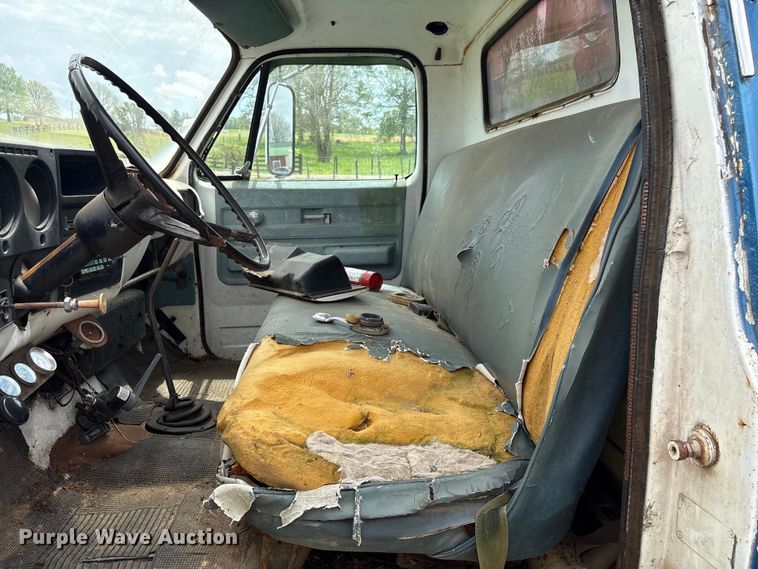 image for item DT0203 1974 GMC grain truck