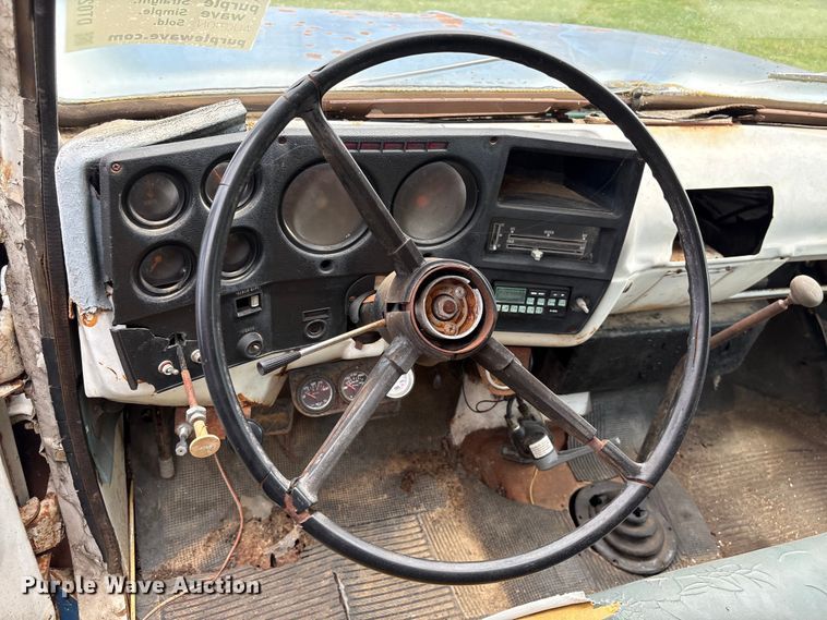 image for item DT0203 1974 GMC grain truck