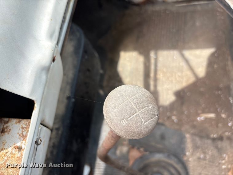 image for item DT0203 1974 GMC grain truck