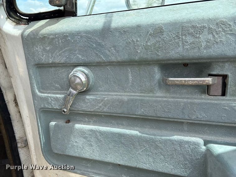 image for item DT0203 1974 GMC grain truck