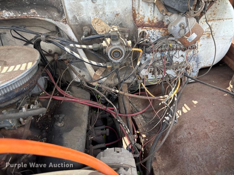 image for item DT0203 1974 GMC grain truck