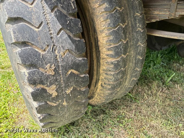 image for item DT0203 1974 GMC grain truck
