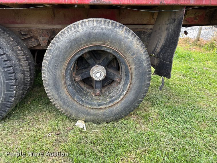 image for item DT0203 1974 GMC grain truck